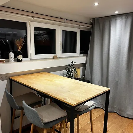 Cosy Apartment *